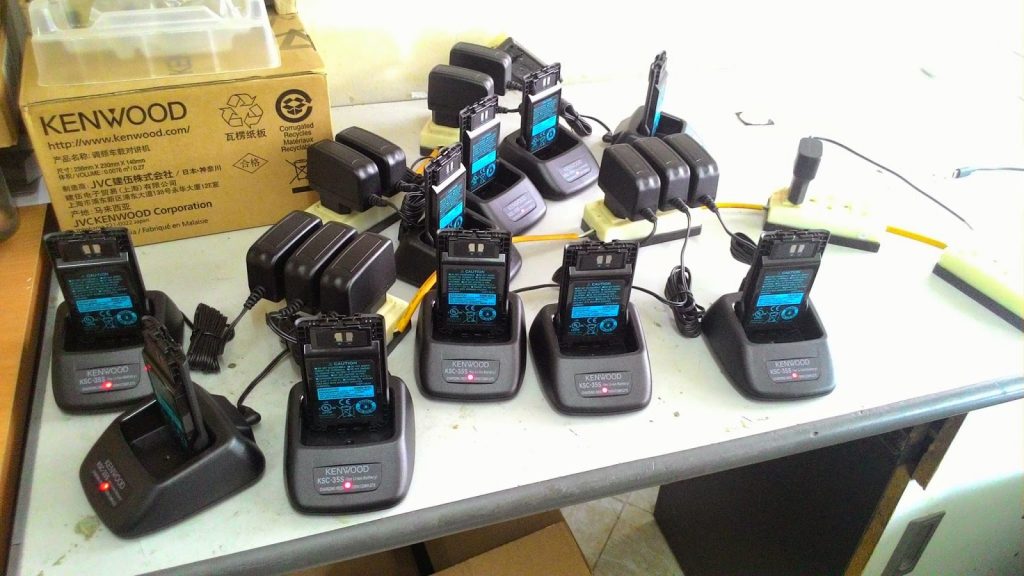 sử dụng pin máy bộ đàm kenwood