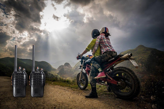 sử dụng máy bộ đàm đi phượt an toàn